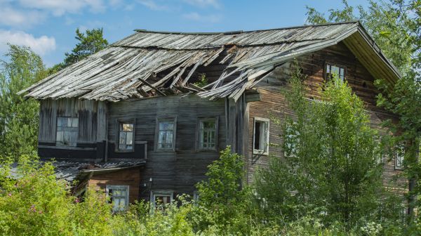 Cottage Demolition in Sherman